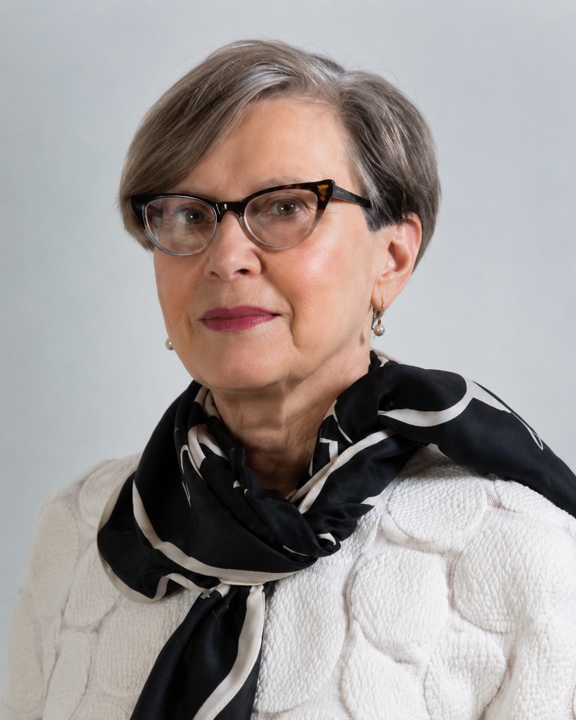 prof. dr hab. Monika Dąbrowska